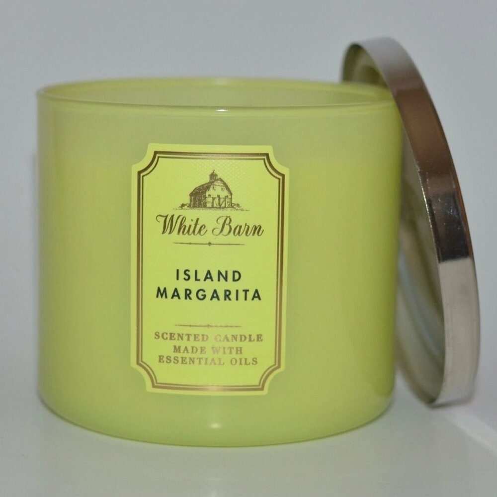 RARE 🕯️BATH & BODY WORKS 🕯️Island Margarita 3-Wick Candle